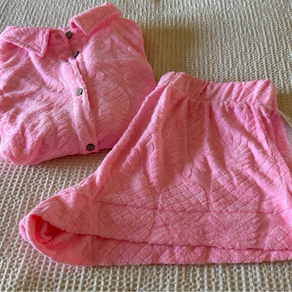 NWTS Honeydew Two Piece Terry Cloth  Lounge Set